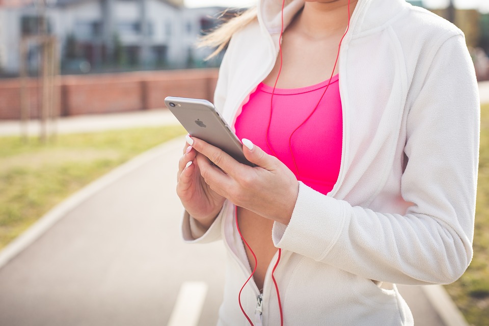 Five Easy Ways to Multitask While You Run